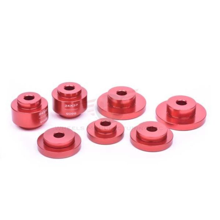 Wheels MFG Bottom Bracket Sealed Bearing Installation Drift Set Keskiolaakerien asennus holkkisarja. This 7-piece adapter