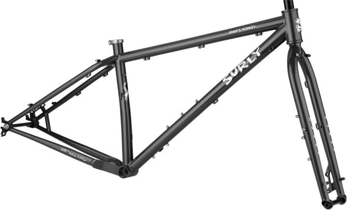 Surly Karate Monkey Frame Black Surly Karate Monkey -runkosetti. 27.5+ tai 29" -renkaille. Uusi Surly Gnot Boost Surly Karate Monkey Frame Black Surly Karate Monkey -runkosetti. 27.5+ tai 29" -renkaille. Uusi Surly Gnot Boost