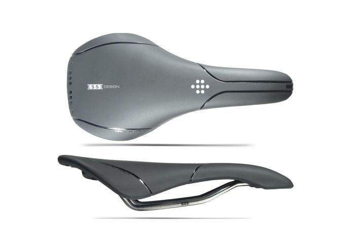 Selle Esse Vela Inox Laadukas Italialainen satula Inox-kiskoilla. Paino 210gr Leveys 135mm Pituus 275mm Musta pohjavari