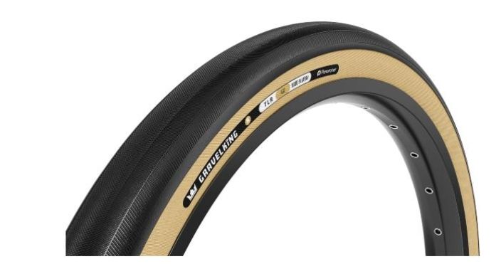 Panaracer Gravelking R Black/Amber 700x35 Taysin uudistunut Gravelking Slick! Rullaava kuvio ja parampi runko. R-versio,