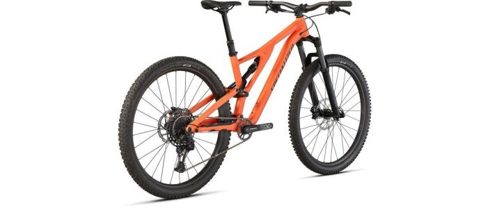 Specialized Stumpjumper Alloy Satin Blaze Uusi Stumpjumper! Alumiinirunkoinen taysjousitettu 29&quot;-kiekoilla oleva taydellinen