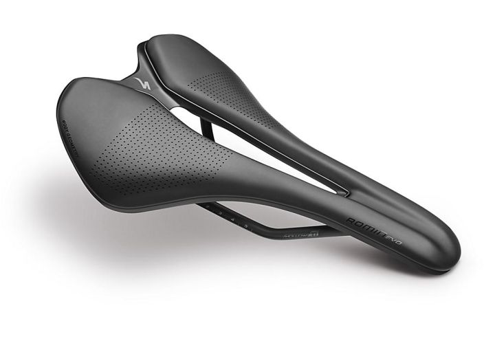 Specialized Romin Evo Expert Gel Saddle 143 Black Kevyt ja matala hyvin avonainen Gel-satula. Titaani -kiskot Leveys 143mm