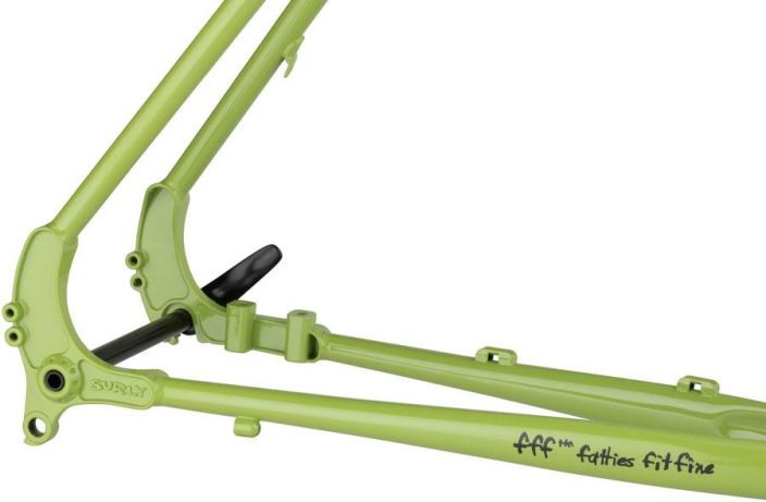 Surly Disc Trucker Frameset 700c Pea Soup Lime Uusittu klassikko! Terasrunkoinen joka paikan hoyla! Kaikki mahdolliset