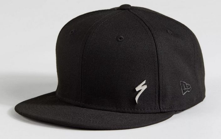 Specialized New Era 9Fifty Snapback Hat Black Specialized-lippis. Yhden koon, sopii melkein kaikille.