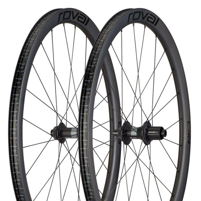 Roval Rapide C 38 Disc Wheelset Laadukkaat hiilikuituiset maantie-/gravel-/cyclocross-kiekot. 700c/622 etunapa 100mmx12mm