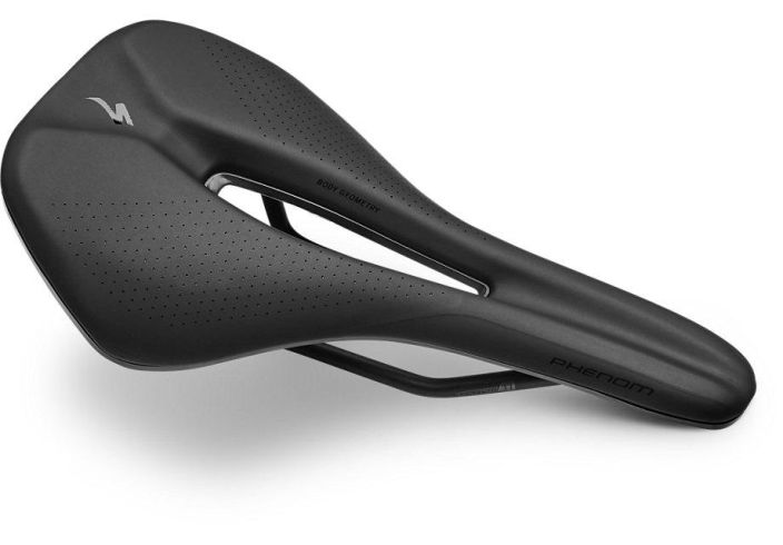 Specialized Phenom Expert Saddle 155 Black Erittain suosittu ja hyvaksi todettu satula Titaani-kiskot 155mm leveys Paino