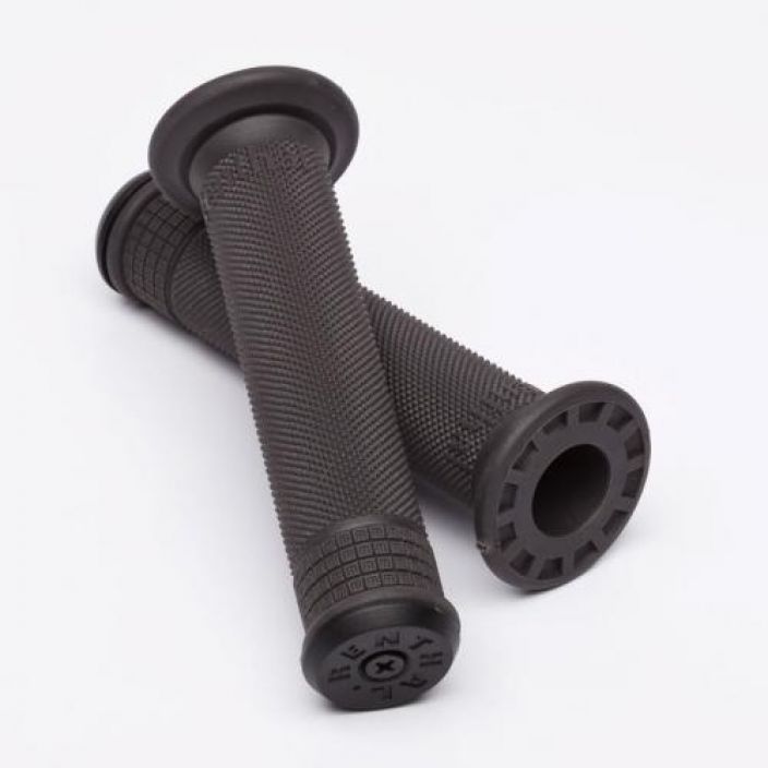 Renthal Push-On Grip Firm Pitavat ja tukevat tupit. Features • Knurled grip section for ultimate control • Block pattern