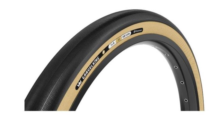 Panaracer Gravelking R Black/Amber 700x45 Taysin uudistunut Gravelking Slick! Rullaava kuvio ja parampi runko. R-versio,