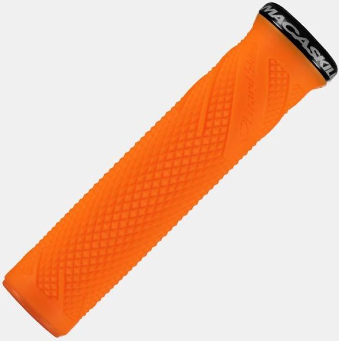 Lizard Skins Danny MacAskill Lock-On Grips Todella ohut ja tartunnan takaava lukkotuppi. Useita vareja! Paino:88gr Pituus: