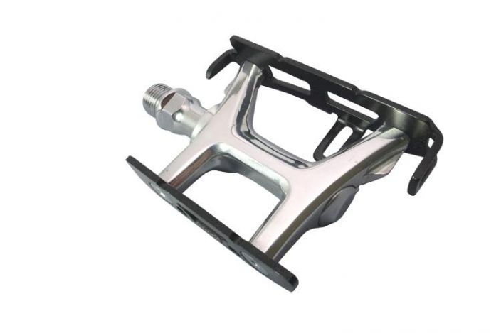 MKS Pedal RX-1 NJS Todella tukevat NJS-hyvaksytyt ratapolkimet Kiillotettu alumiinirunko Terasakseli Koko: 86x61mm Paino: