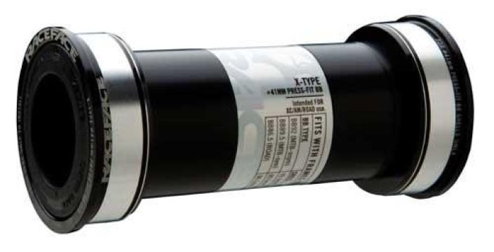 Race Face BB92 X-Type 24mm Keskio Keskio 41mm Pressfit 24mm akselille