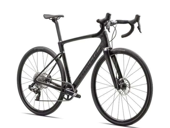 Specialized Roubaix SL8 Sport Apex Carbon Smoke Loimme endurance road -luokan kaksi vuosikymmenta sitten ja todistimme, etta