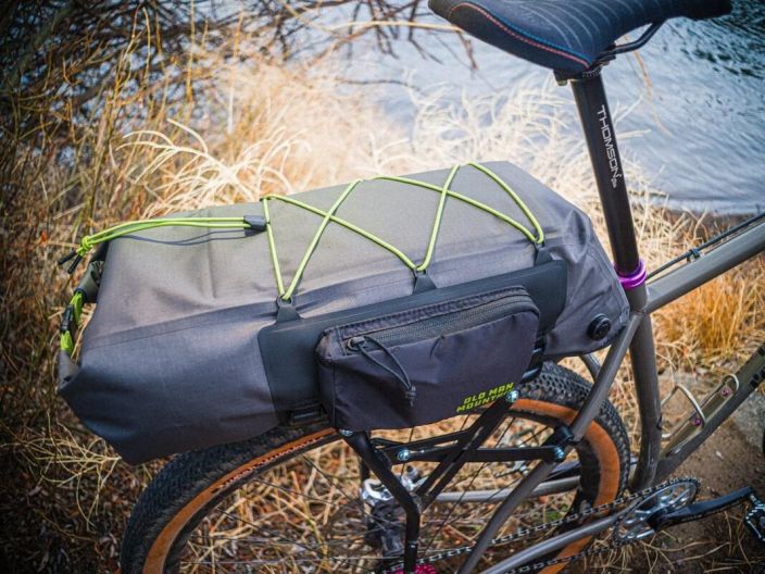 Old Man Mountain Atlas 12L Rack Pack tuotekuva 3 Old Man Mountain Atlas 12L Rack Pack tuotekuva 3