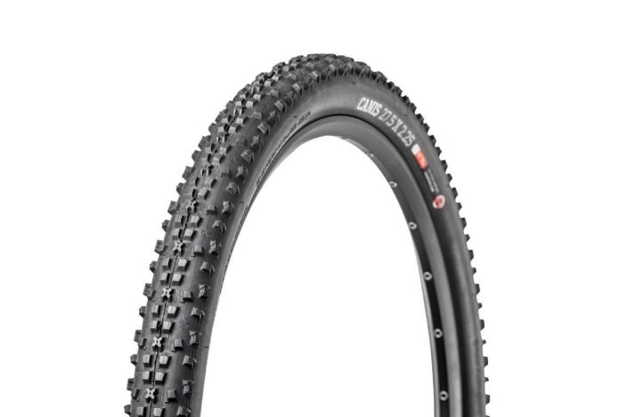 Onza Canis 29 x 2.25 C3 Loistava yleisrengas maastoon. Pitaa ja rullaa hyvin! 29x2.25&quot; 60tpi C3 RC255a 65a/55a 695gr