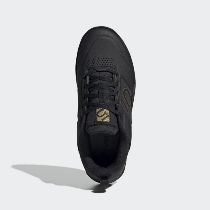 Five Ten Impact Pro Core Black Tukeva ja hyvin pitavalla flattipohjalla oleva kenka maastoajoon. Karjessa Poron®