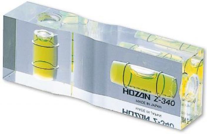 Hozan Acrylic Level Cauge Z-340 Akryylinen vatupassi jolla laitat satulat suoraan tai tangot oikeaan kulmaan. Herkkyys:
