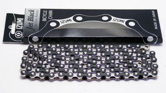 Izumi Jet Chain Black / Silver Made in Japan. Laadukas ja vahva ketju bmx:aan tai radalle. 1/2×1/8&quot; 116 lenkkia Musta /