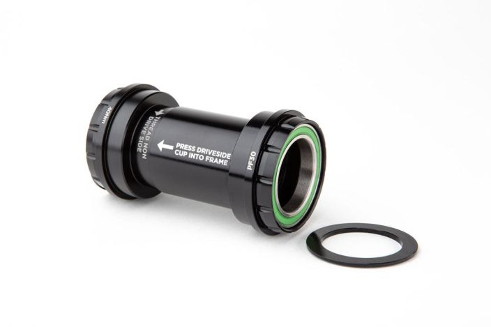 Cane Creek Hellbender 70 PF30 Bottom Bracket HELLBENDER 70 -laakereilla oleva PF30-keskio. 30mm kammille BB/Frame Interface: