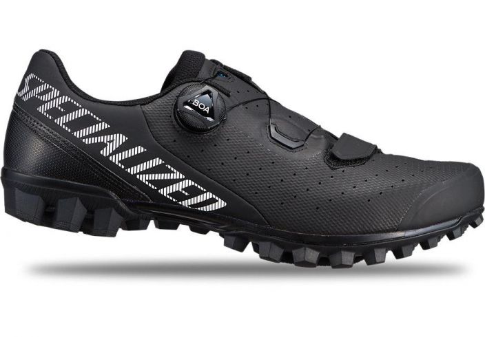 Specialized Recon 2.0 MTB Shoe Black Laadukkaat ja mukavat kengat maastoon tai gravelointiin. Helpolla BOA_kiristyksella ja