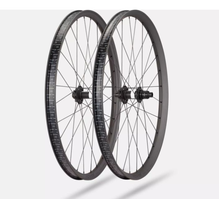 Roval Traverse HD Carbon 350 29/27.5 Mullet SURVIVAL OF THE STRONGEST: More Than the Strongest Carbon Wheelset In Our Known