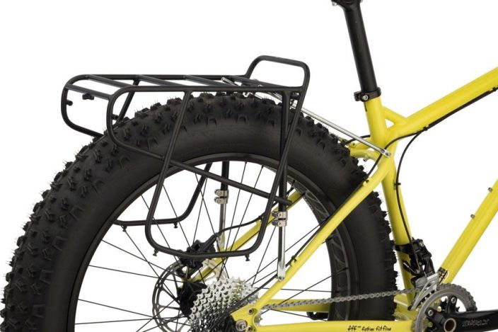 Surly Rear Disc Rack Wide Black Uusi teraksinen Surlyn-tavarateline taakse fat bike -pyoriin. Suunniteltu erityisesti